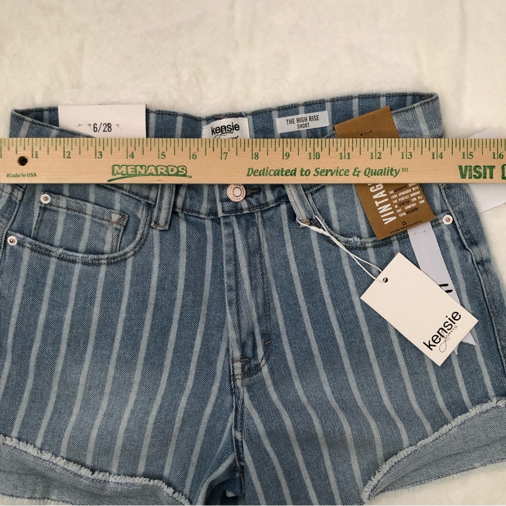 KENSIE JEANS VINTAGE LUXE THE HIGH RISE SHORT SIZE 6/28 STRIPED DENIM NWT - Picture 11 of 15